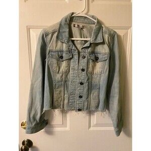 NWOT Jennifer Lopez Distressed leopard print cropped Jean Jacket size XS